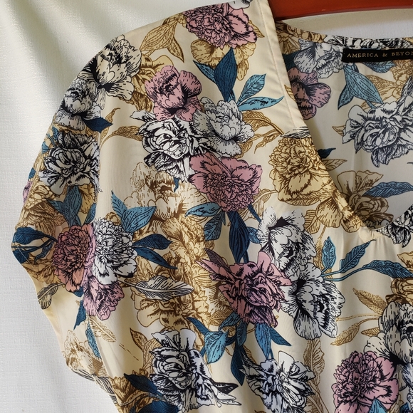 American And Beyond Caftan Dress Womens Size L Tan Floral Maxi High Front Slits - Picture 5 of 14